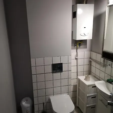 Apartament Przy Dworcu Krosno Exterior photo